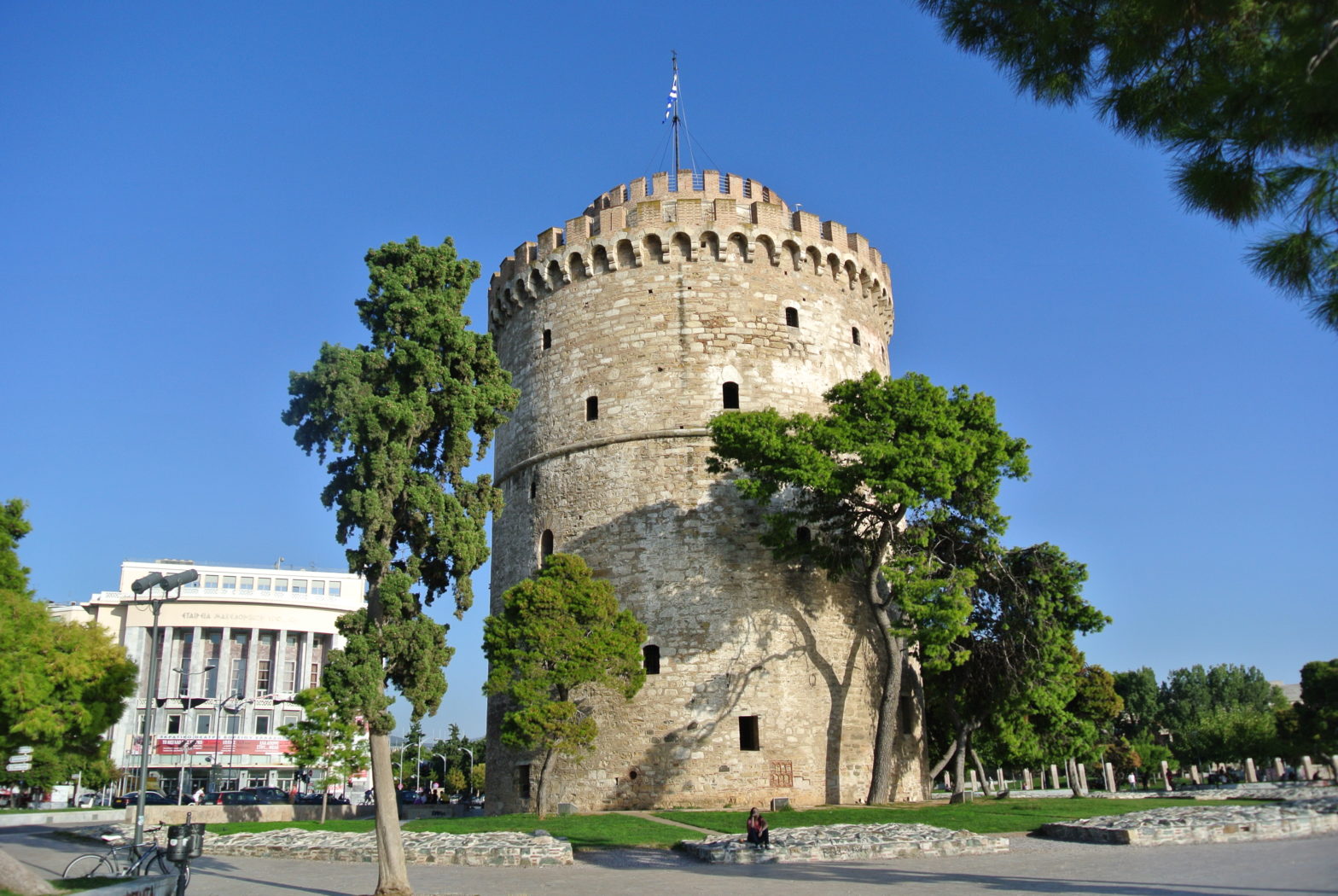 5 Days Private Tour: Delphi-Meteora-Thessaloniki & Pelio-Olive Sea Travel