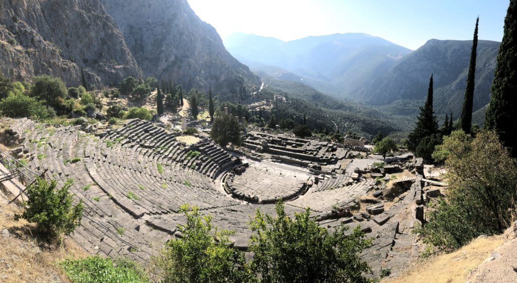 2 Days Private Tour: Delphi-Mycenae & Corinth