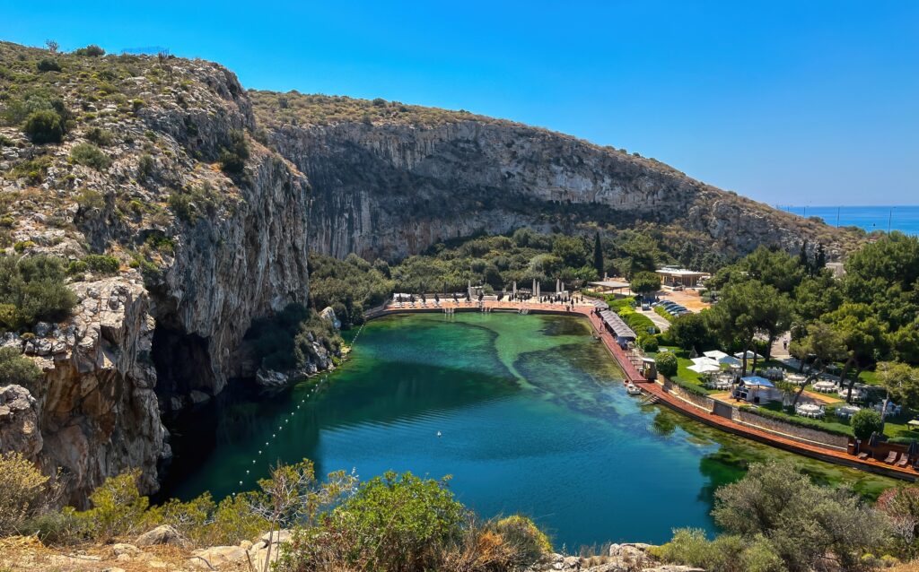 Thermal Lake Vouliagmeni and Beach Private Tour in Athens